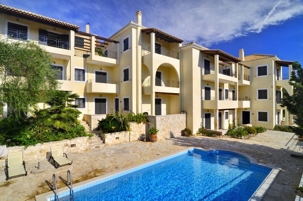 Niriides Luxury Apartments Sívota Exterior foto